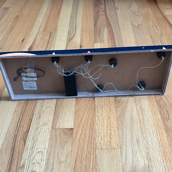 Halloween lighted Welcome sign - 18” wide by 6” high. - Picture 8 of 9